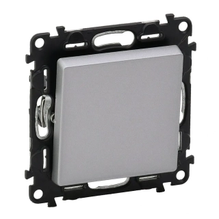 Vypínač Valena Life 752306 radenie č. 6 hliník